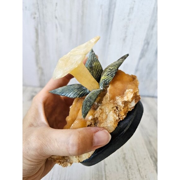 Calcite crystal mushroom plant rock unique agate - Picture 9 of 12